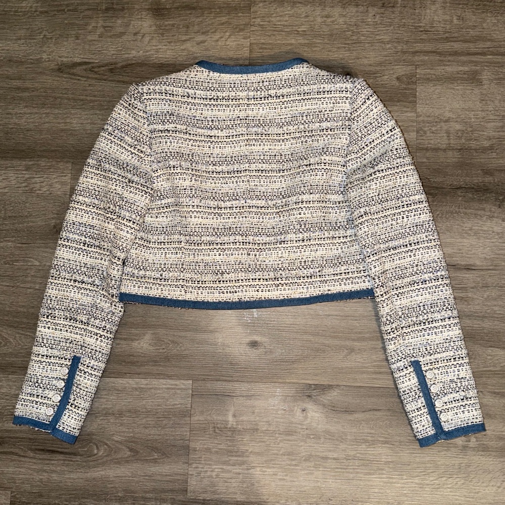 Elie Tahari Blue and White Tweed Blazer - Picture 7 of 16
